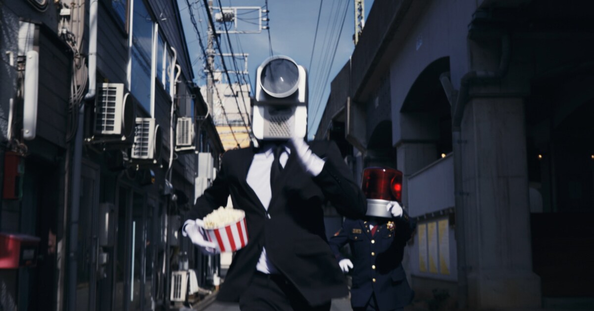 映画泥棒」新CMで劇場飛び出し逃走劇「今回こそは！」「絶対に逃がし 