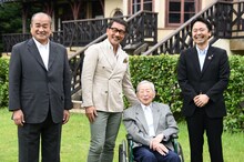 鎌倉ロケーションサービス設立記者会見の様子。左から大森道明、中井貴一、山内静夫、松尾崇。