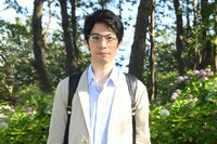 渡辺大知演じる水森祥二朗。