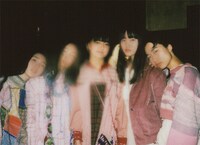 装苑9月号より。（撮影：Kanade Hamamoto）