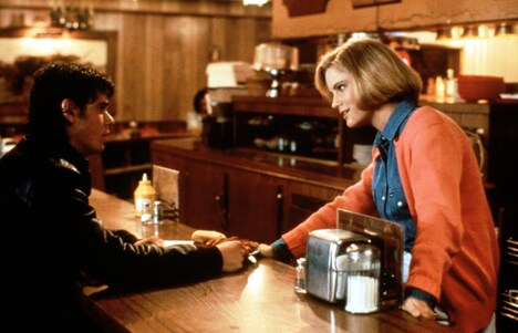 「ヒッチャー」