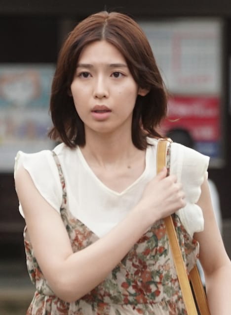 「恐怖新聞」より、白石聖演じる小野田詩弦。