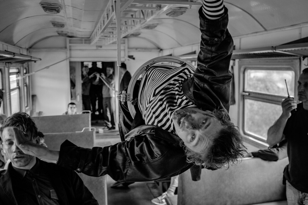 俺は社会のクズ！ソ連の若者が「サイコ・キラー」歌う「LETO」ミュージカルシーン