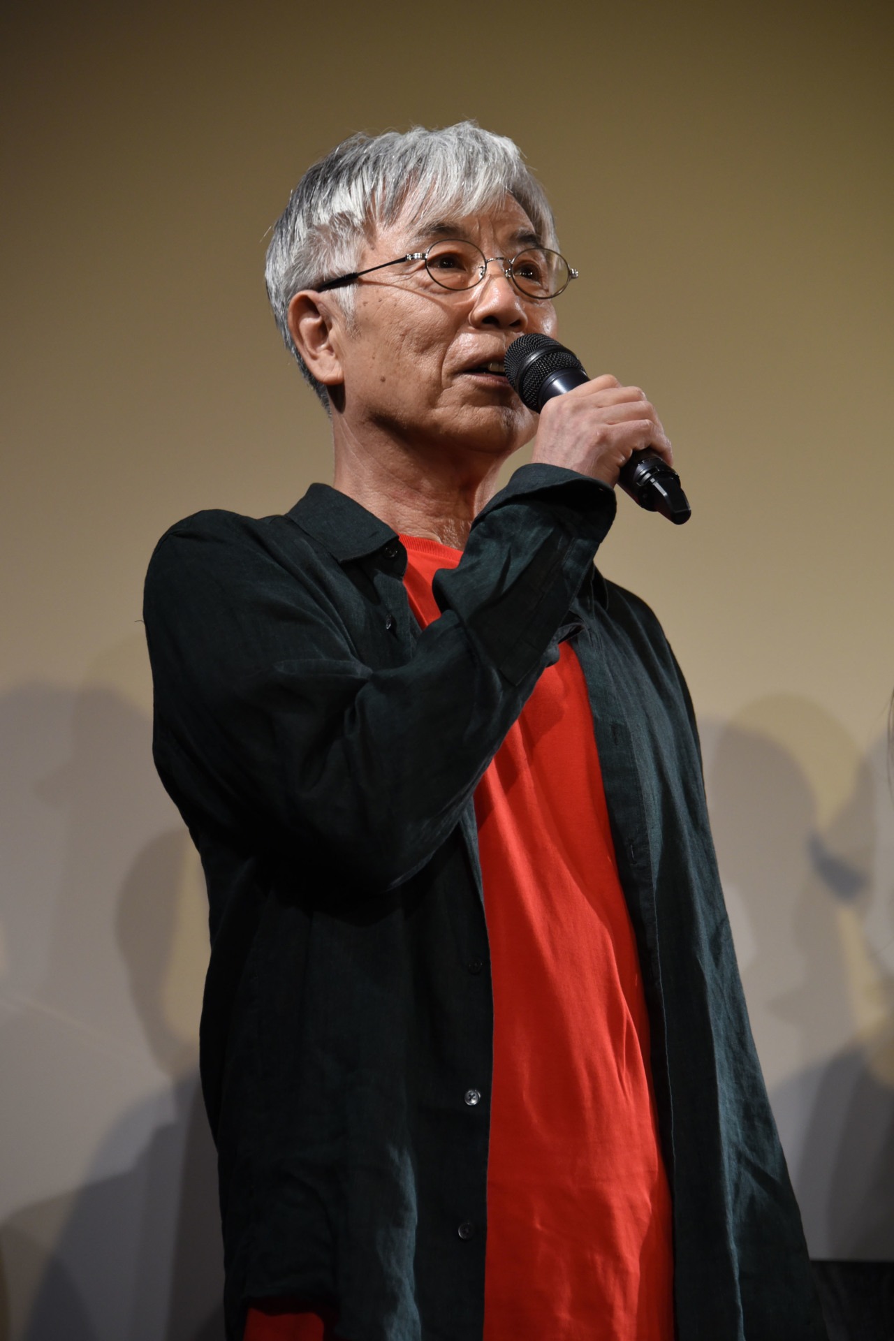 イッセー尾形
