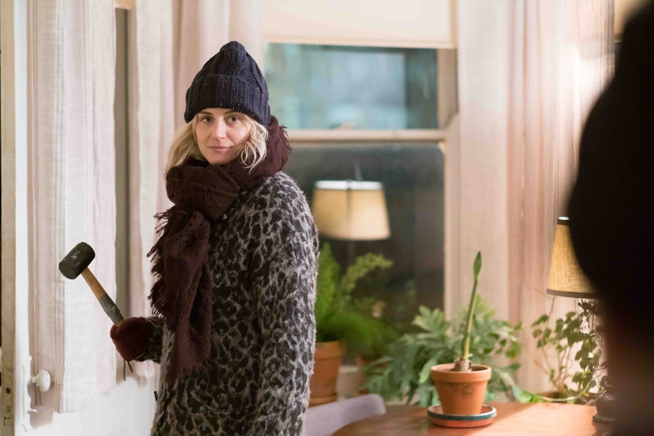 「パブリック 図書館の奇跡」テイラー・シリングの豪快な“修理”映した本編映像