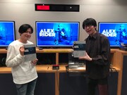 左から下野紘、花江夏樹。