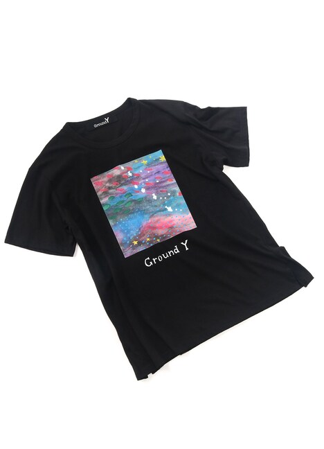 「Ground Y × Mai Fukagawa Collection」Tシャツ(税込8800円)
