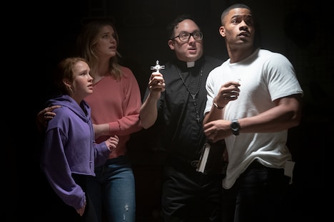 「カウントダウン」新場面写真