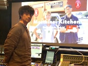 「もったいないキッチン」日本語吹替版のアフレコに参加した斎藤工。