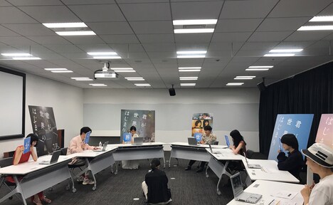 「君が世界のはじまり」公開記念オンラインイベントに参加したキャストの様子。