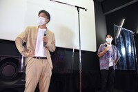 左からDEG、安楽涼。