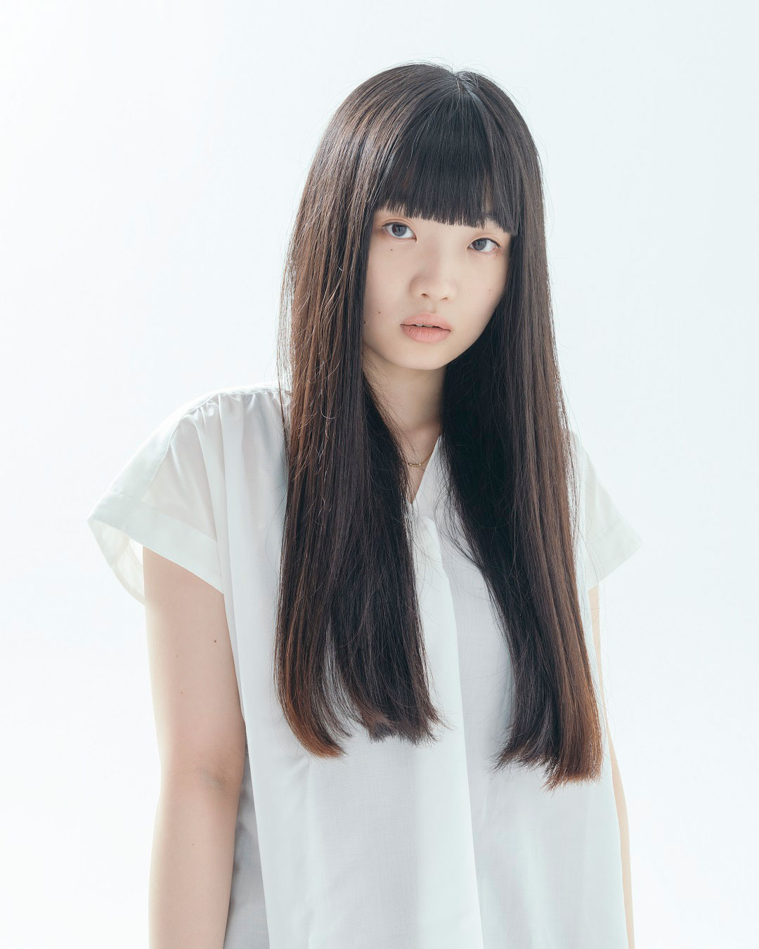 東野絢香