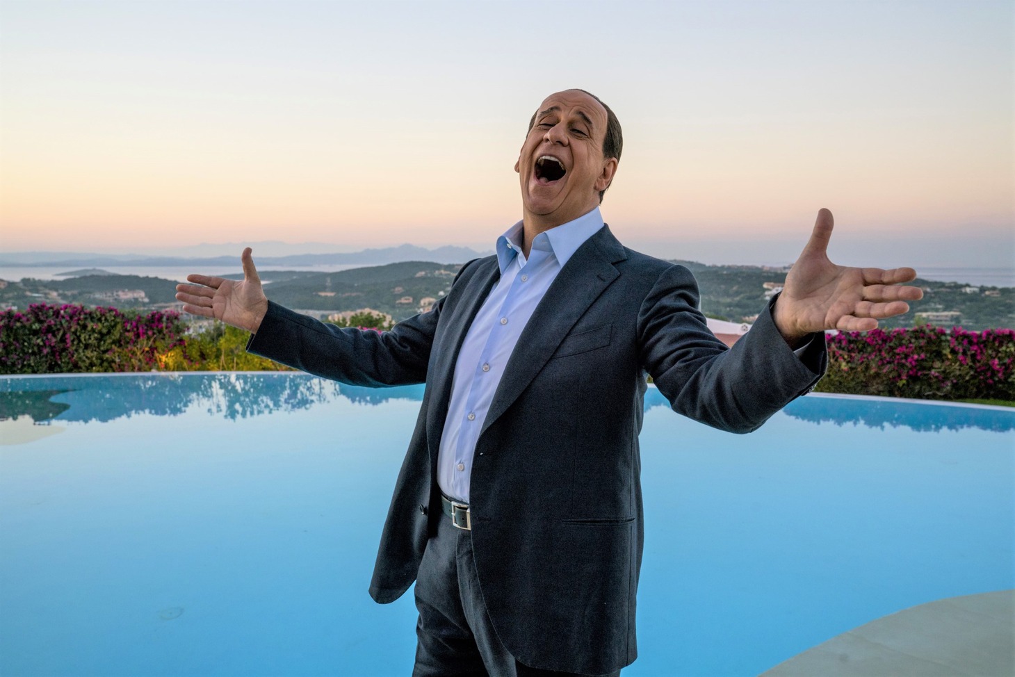 「LORO 欲望のイタリア」 (c)2018 INDIGO FILM PATHE FILMS FRANCE 2 CINEMA