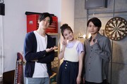 左から中島裕翔、今田美桜、磯村勇斗。