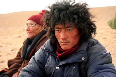 「陽に灼けた道」