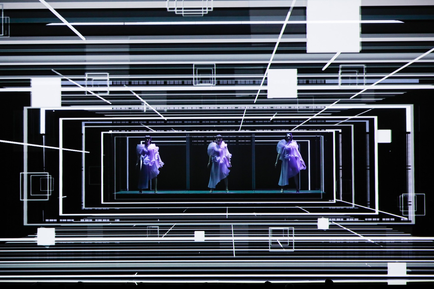「Reframe THEATER EXPERIENCE with you」