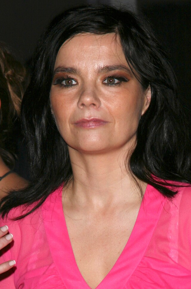 ビョーク（写真提供：Ramone / MCT / Newscom / ゼータ イメージ）