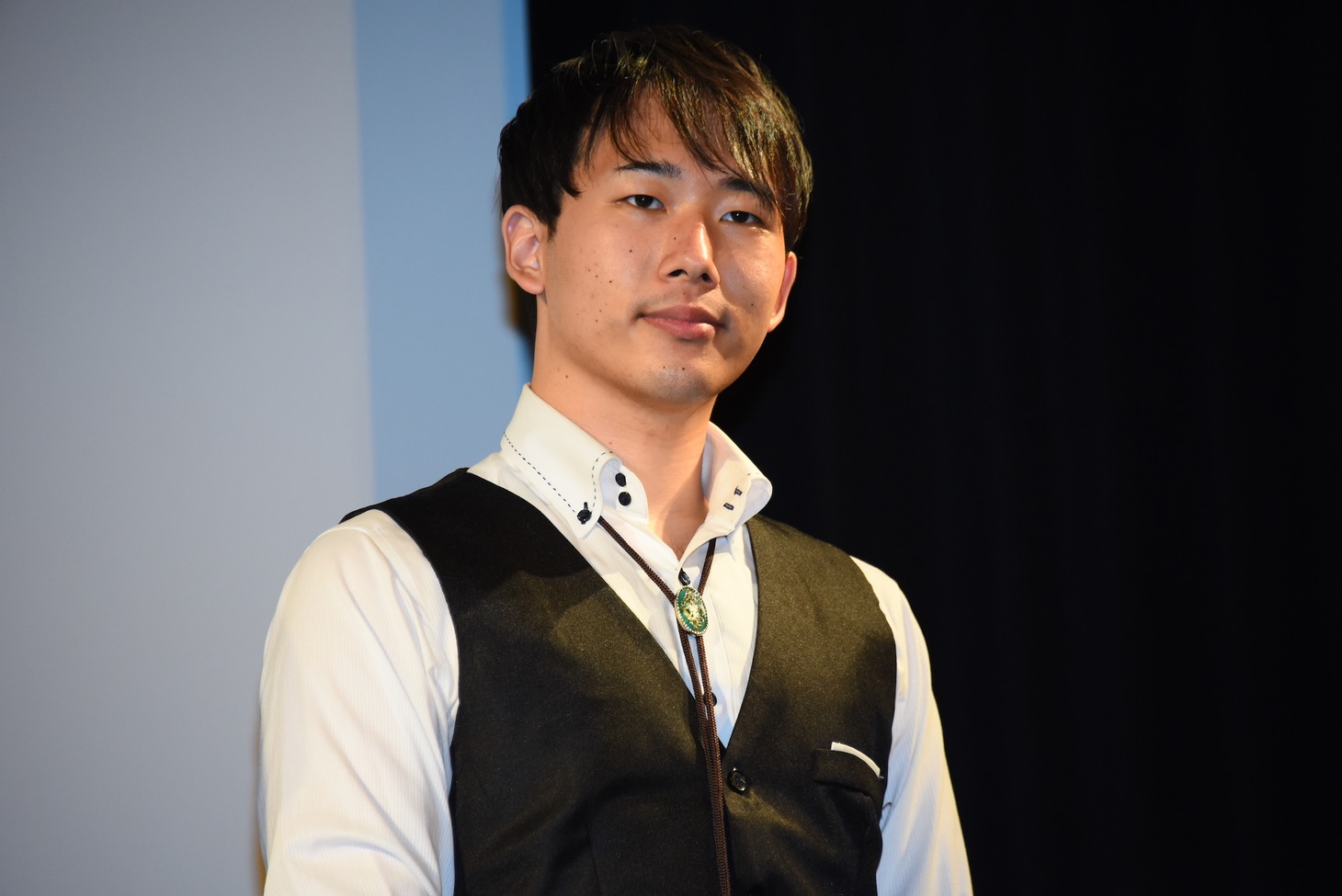 平川新士