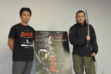 左から下村勇二、坂口拓。