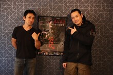 左から下村勇二、坂口拓。