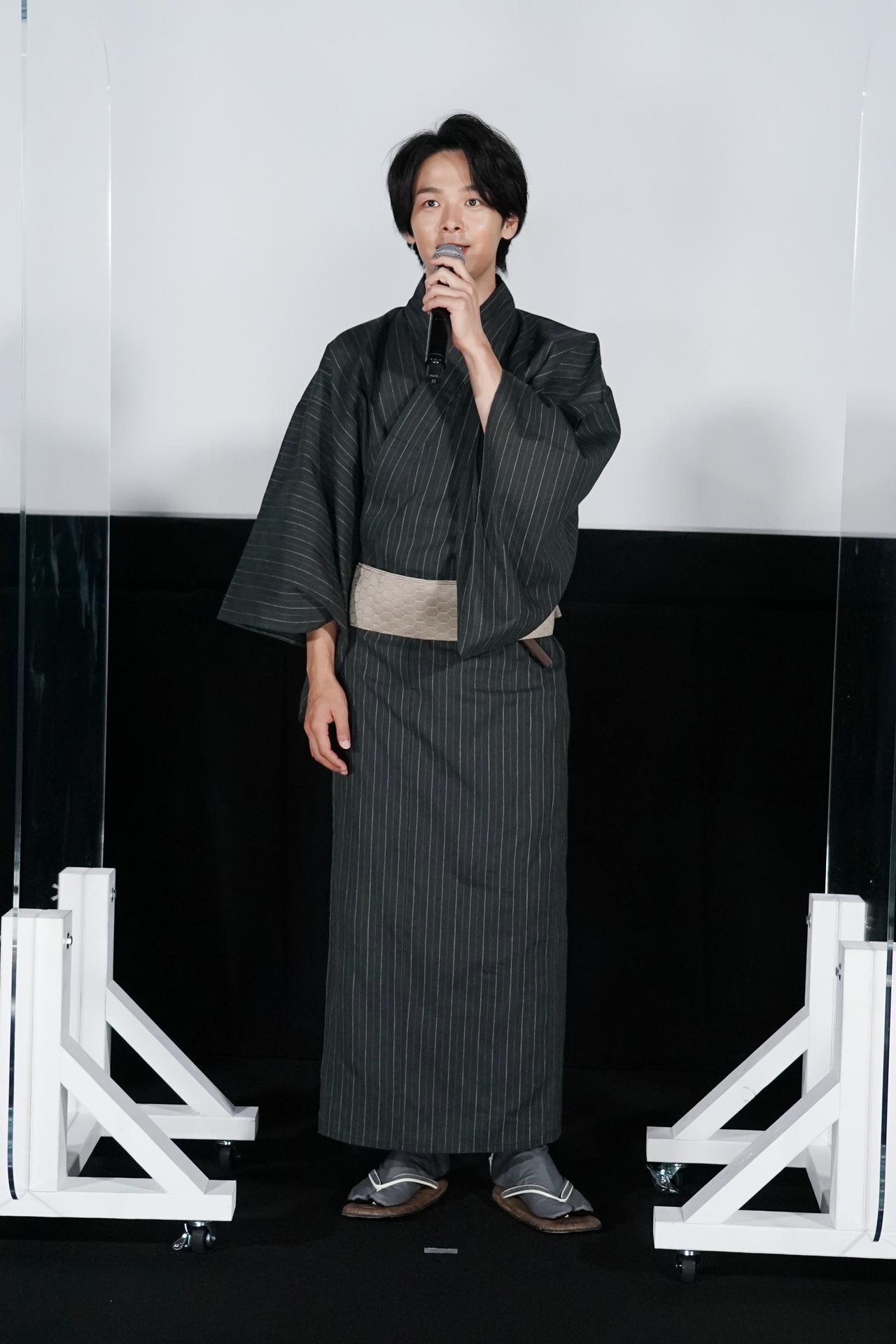 中村倫也