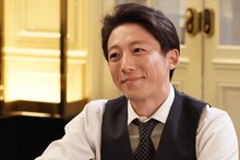 「竜の道 二つの顔の復讐者」より、高橋一生演じる竜二。