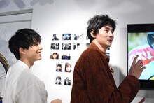 左から坂東龍汰、柳俊太郎。