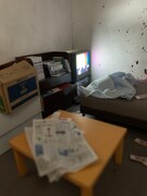 「事故物件 恐い間取り」をモチーフにしたジオラマアート。(ミニチュア制作:株式会社MOZU STUDIOS)