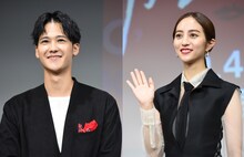 「キスカム！～COME ON,KISS ME AGAIN!～」公開決定イベントの様子。左から葉山奨之、堀田茜。