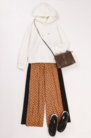 「pierre cardin SPECIAL BOOK」のコーディネートより。