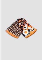 公開記念スカーフ（発売元：オーロラ）