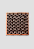 公開記念スカーフ（発売元：オーロラ）