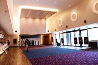 TOHOシネマズ 立川立飛のロビーの様子。