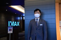 劇場支配人の大石誠氏。