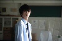 水沢林太郎演じる朝日悠。