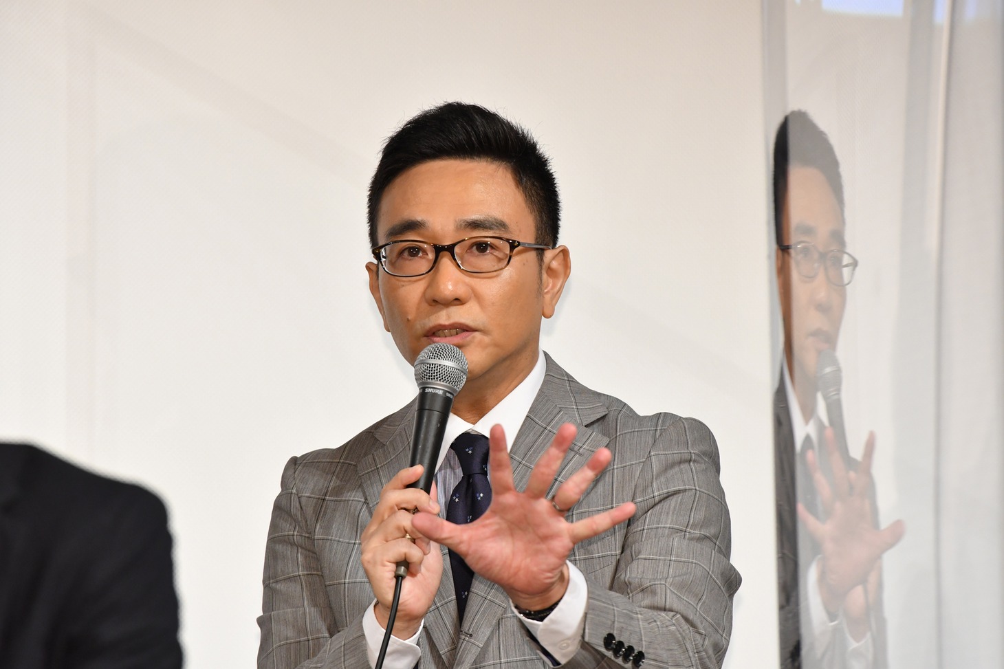 八嶋智人