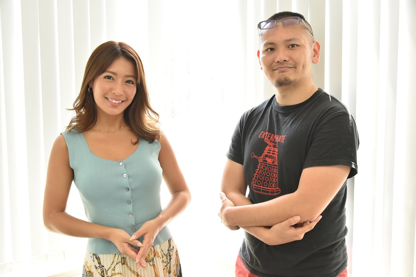 左から橋本梨菜、高遠るい。(c)高遠るい／日本文芸社 (c)セディックドゥ