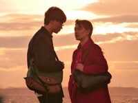 「ファンファーレが鳴り響く」