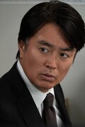 石黒賢演じる栗田史郎。