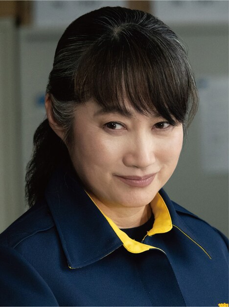 余貴美子演じる木地本淳子。