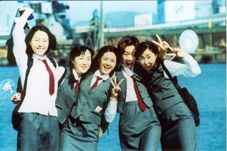 「子猫をお願い」 (c)2001 by IPictures and Masulpiri Pictures．