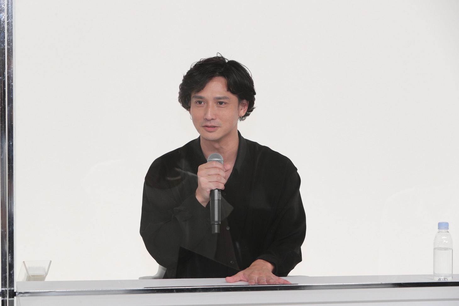 安藤政信