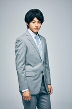 山田裕貴演じる頼田朝日。