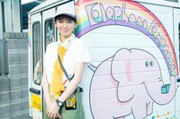 黒江陸を演じる飯豊まりえ。