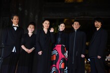 左から加藤雅也、中野聖子、河瀬直美、土居志央梨、永瀬正敏、斎藤工。