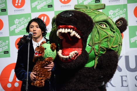 左から山田裕貴、メロン熊。