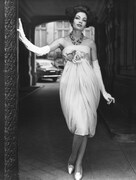 ピエール・カルダンのコレクションより。