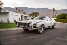 ピエール・カルダンがライセンス展開した車。