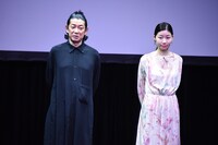 左から永瀬正敏、土居志央梨。