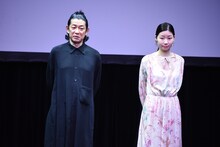 左から永瀬正敏、土居志央梨。